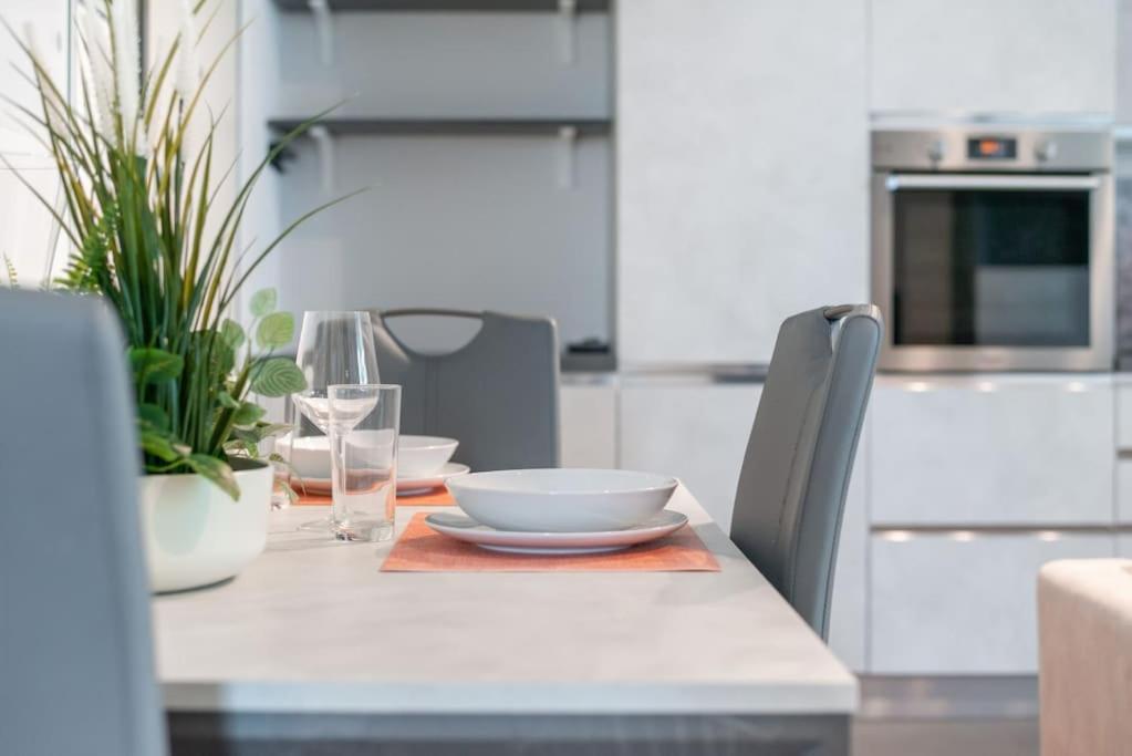 We Home - Uptown74 Bloom Apartment - Milano Экстерьер фото