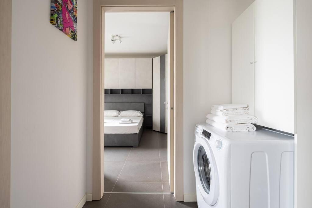We Home - Uptown74 Bloom Apartment - Milano Экстерьер фото