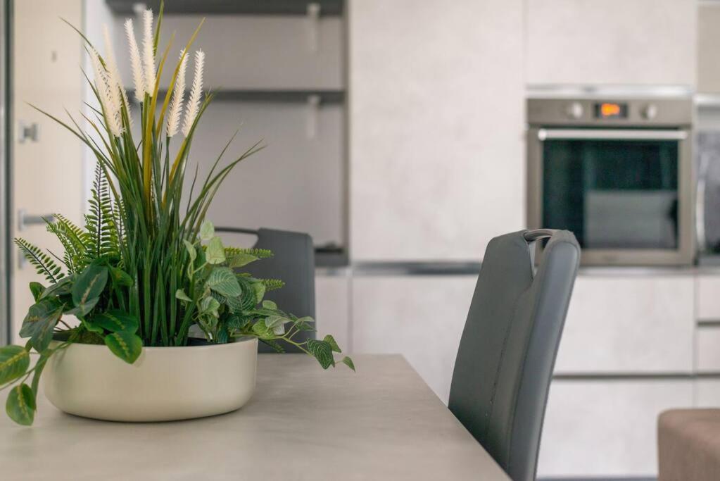 We Home - Uptown74 Bloom Apartment - Milano Экстерьер фото