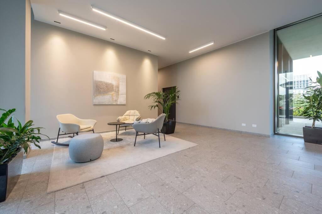We Home - Uptown74 Bloom Apartment - Milano Экстерьер фото