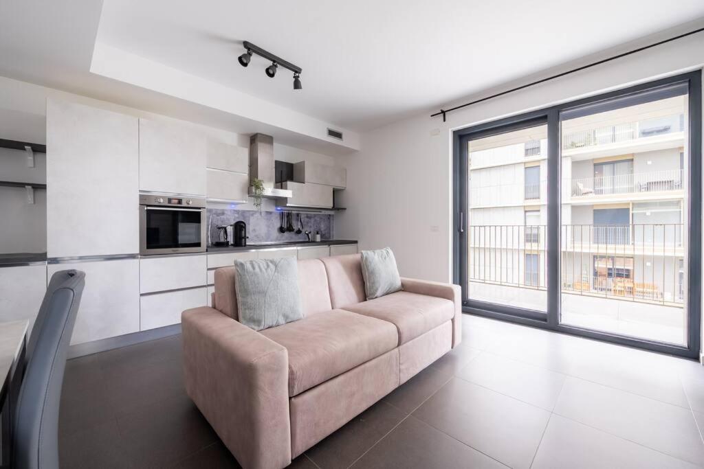 We Home - Uptown74 Bloom Apartment - Milano Экстерьер фото